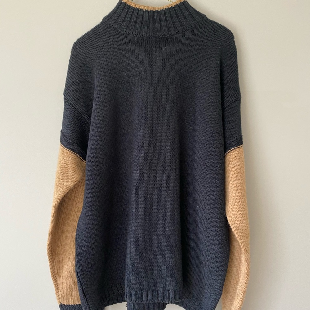 Report Turtle Neck